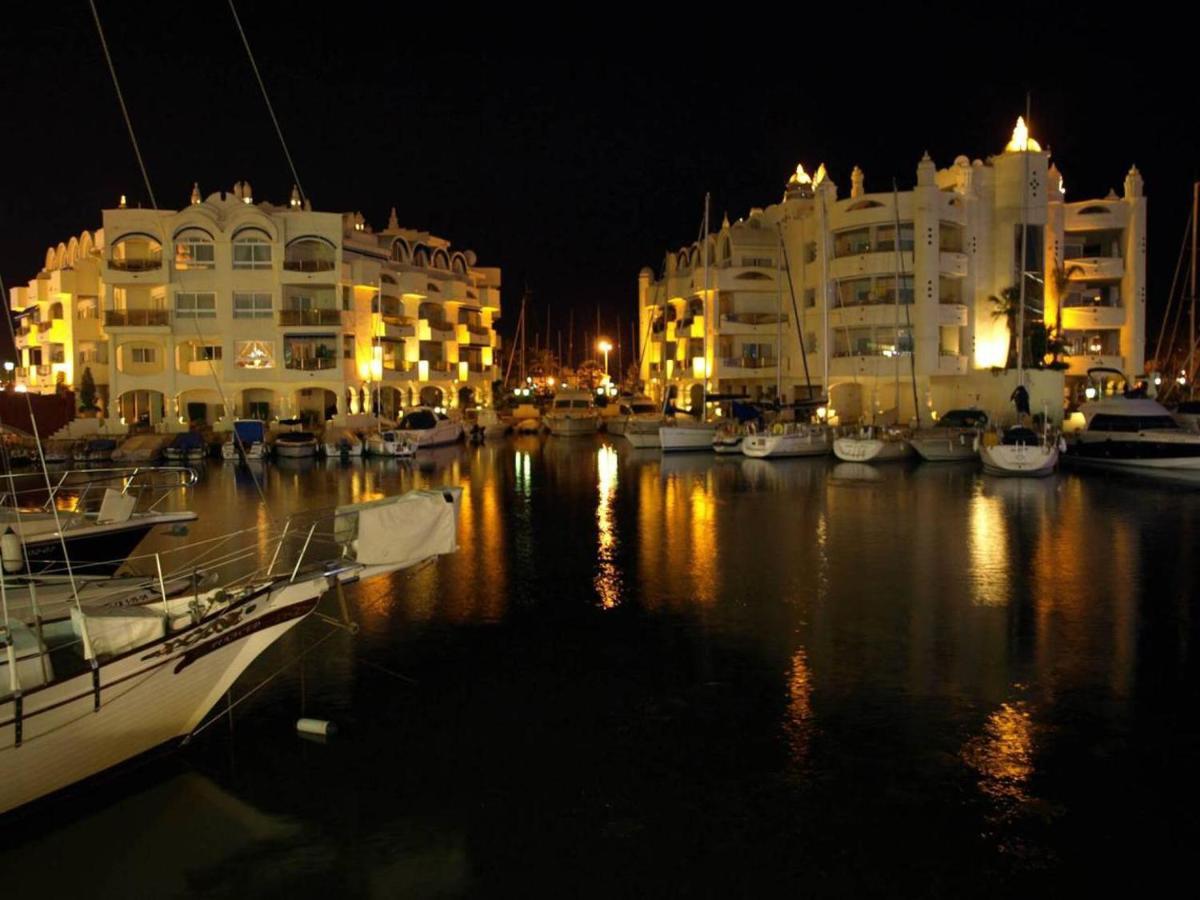 Cozy Corner 2 Bedroom Apartment On New Island Complex In Marina Harbour Benalmádena Exterior foto